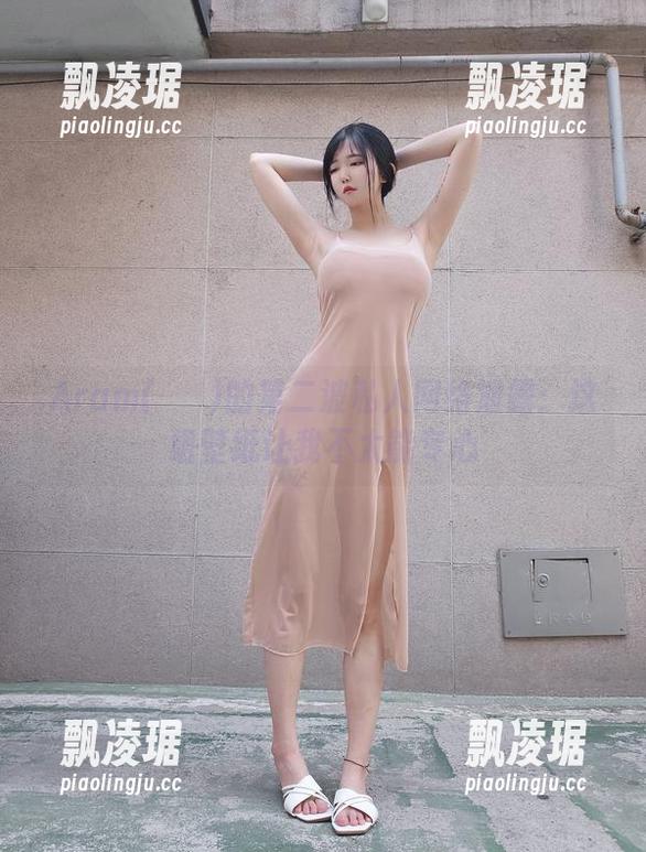 Aram(아람)的第二波私人网络泄露：这组壁纸让我不太能专心