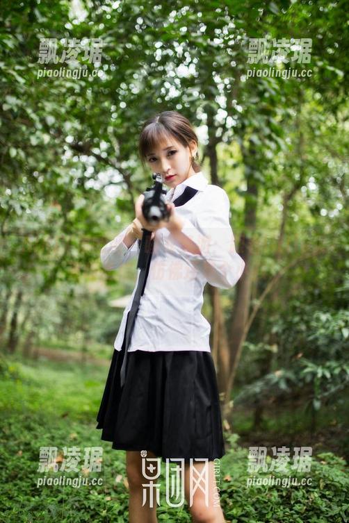 GIRLT果团网-little贝壳喵 GIRLT果团网 - 睡衣梦游:跟着little贝壳喵私拍,仿佛还是个小孩!