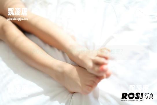 ROSI新图：私房图片透露了个啥小秘密？