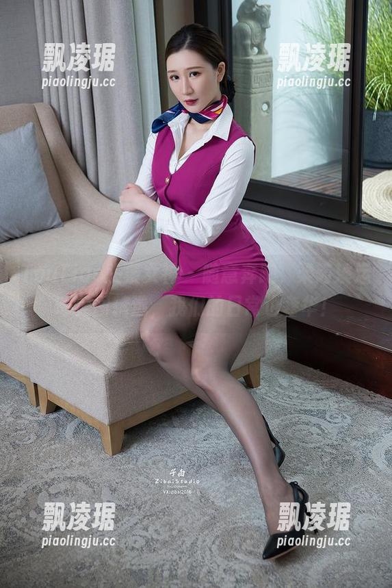 TouTiao头条女神-梁芮溪 TouTiao头条女神 - 随意奔跑,梁芮溪运动美图精选,我们的日常也奢华!