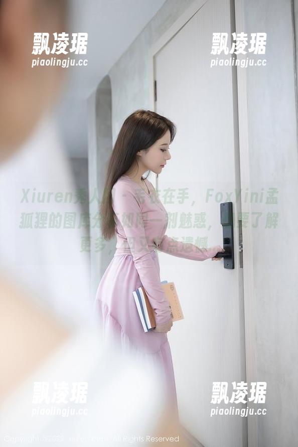 Xiuren秀人网 - 毛衣在手，FoxYini孟狐狸的图库分享如同一剂魅惑，想要了解更多，但又有点遗憾...