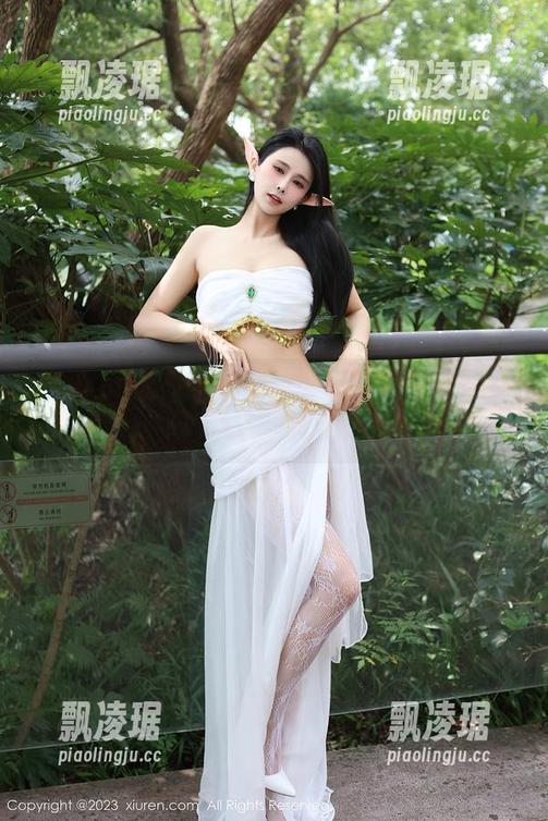 Xiuren秀人网 - 看！司妃SL的体操服私房美图，太好玩了，不禁想多看几眼。