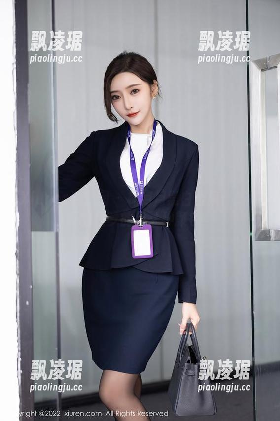 Xiuren秀人网 - 林月月黑白合集：难道真的是梦的另一种颜色？
