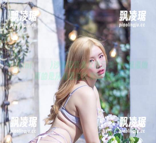 Yebin(전예빈)沙滩写真集又粉又美——难道她真的是从海里浮出来的仙女？