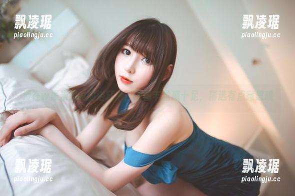 浸在w黑米粥w的浴缸中，原图丰盈感十足，精选有点意思哦
