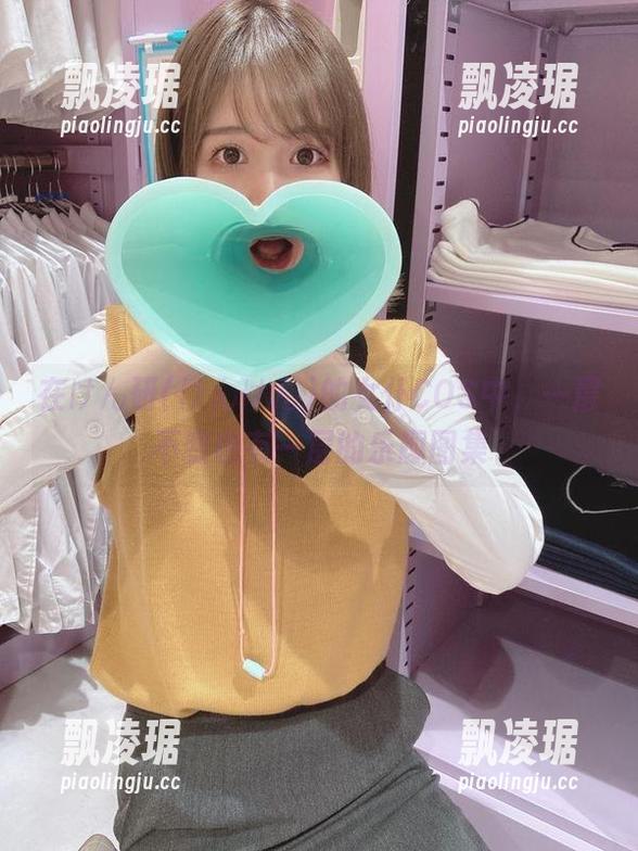 在けん研(けんけん)的女仆COS中，一层不变也有一层的乐趣图集