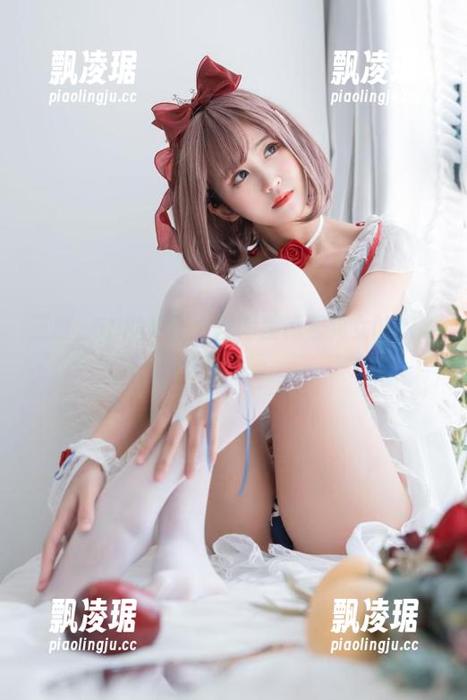 三度_69的更新，套图里藏着兔女郎的琴声细语