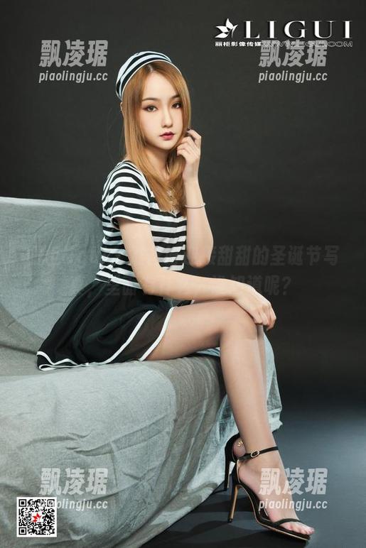 丽柜ligui-甜甜 丽柜ligui - 准备好迎接甜甜的圣诞节写真,里面有什么,谁知道呢?
