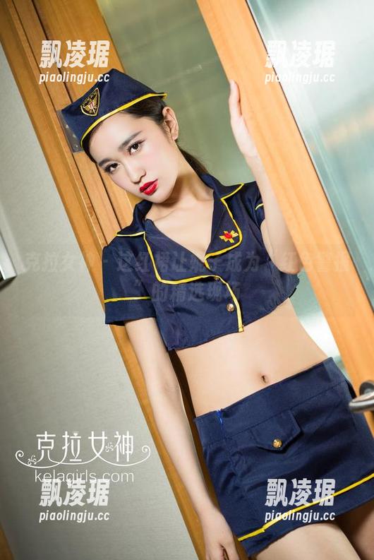 克拉女神 - 这红裙让妮子成为“红色警报”的精选现场