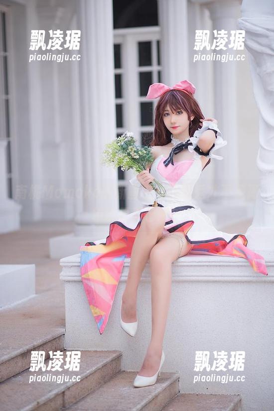 南桃Momoko的新图包，礼服秀才不是简单玩弄而已吧？