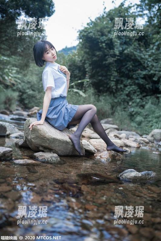 喵糖映画：鲜嫩短发少女和她的无圣光套图，记得把耳朵保护好，不然会被萌到！