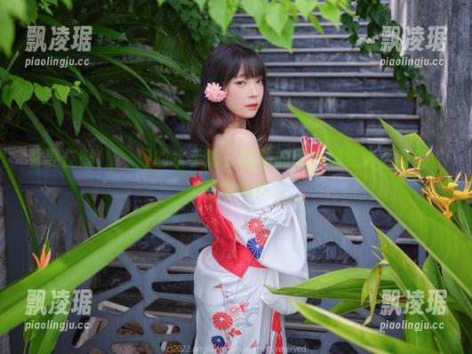 看姜仁卿(강인경)的水手服，免费的图片居然这么高级，你信吗？