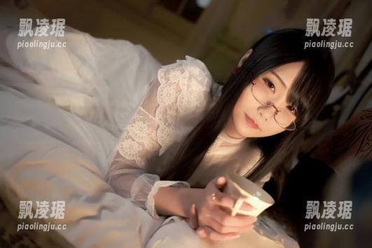 看！嫣嫣子如何用修女写真合集重新定义“神圣”！