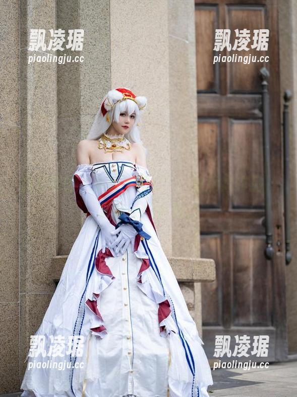 教室里的“小仓千代w”：这网盘作品，堪比一场小戏。