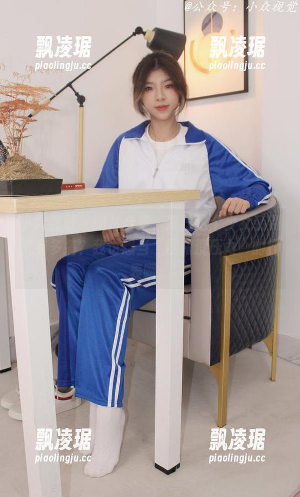 小众视觉 - 图片合集，米拉这个少女装到底有多搞？我也想当“压根没压力”的代表啊。