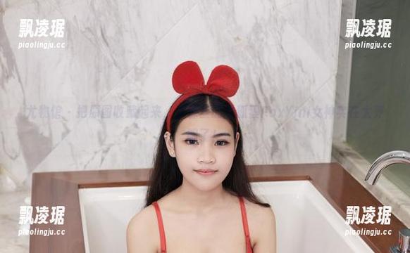 尤物馆 - 把原图收藏起来，资源里的孟狐狸FoxYini女神实在太养眼了！