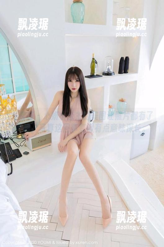 尤蜜荟 - 心妍小公主的美图让照片都有了灵魂，写真这回事变得有点意味深长。