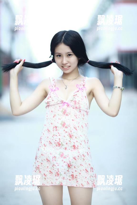 推女神-沛沛Eankei 推女神 - 精选职业装图集,沛沛Eankei凭借这套衣服又一次给我惊喜!