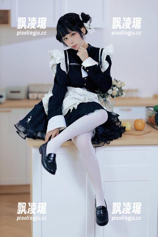 入驻海洋：洛桑w伊梓这身水手服，赛车速拍作品中！