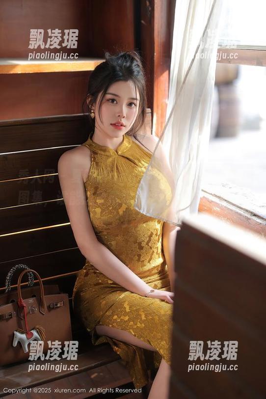 秀人网 - 夏晓Maggy的眼镜搭配：全套图集，谁能想象戴眼镜也能显得这么高大上？