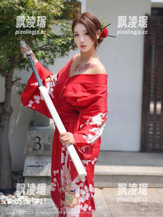 秀人网 - 不是我眼花，是晗大大Via的眼镜太吸引了，来点原图助阵！