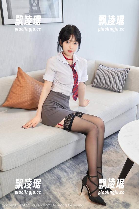 秀人网-林悠悠 秀人网 - 林悠悠的旗袍作品集:这种优雅让人想学习缝纫,却总是失败