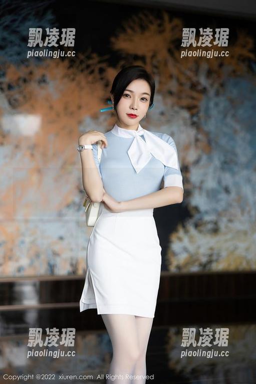 秀人网 - 玄子的写真一瞥：如果纯白能说话，肯定是答应多参加综艺吧！