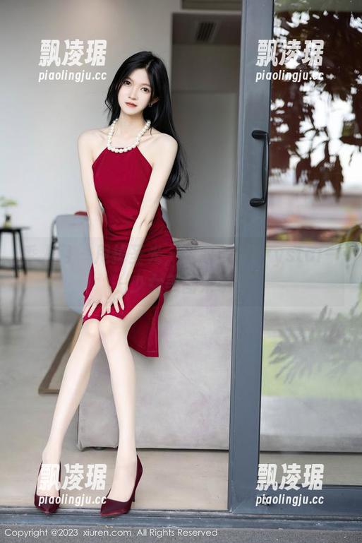 秀人网-荡漾Crystal 秀人网 - 甩掉圣光,洒脱荡漾Crystal——少女美图来了!