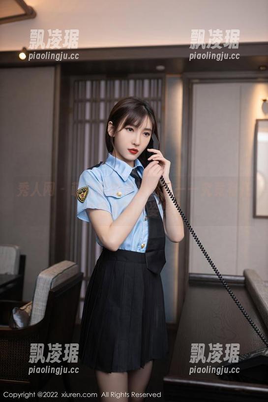 秀人网-萌白酱 秀人网 - 萌白酱的海边图包——究竟有几种晒太阳的姿势?