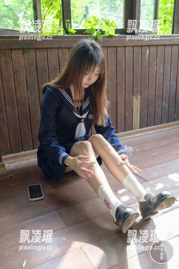 稚乖画册-赤西夜夜 稚乖画册 - 赤西夜夜的户外私拍:幻想中的软妹,现实中的微风。