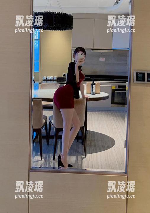 微密圈 - 白丝控注意！脸红Dearie的最新作品集在此，下载不容错过！
