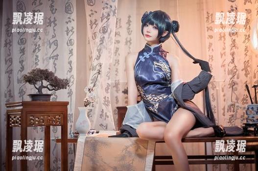 让我们来聊聊艾西Aiwest的礼服组合，这个作品集是分享还是自我折磨？