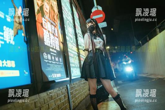 落落Raku的私拍Weekend原图，哇，我也想知道你编辑之前是啥样。