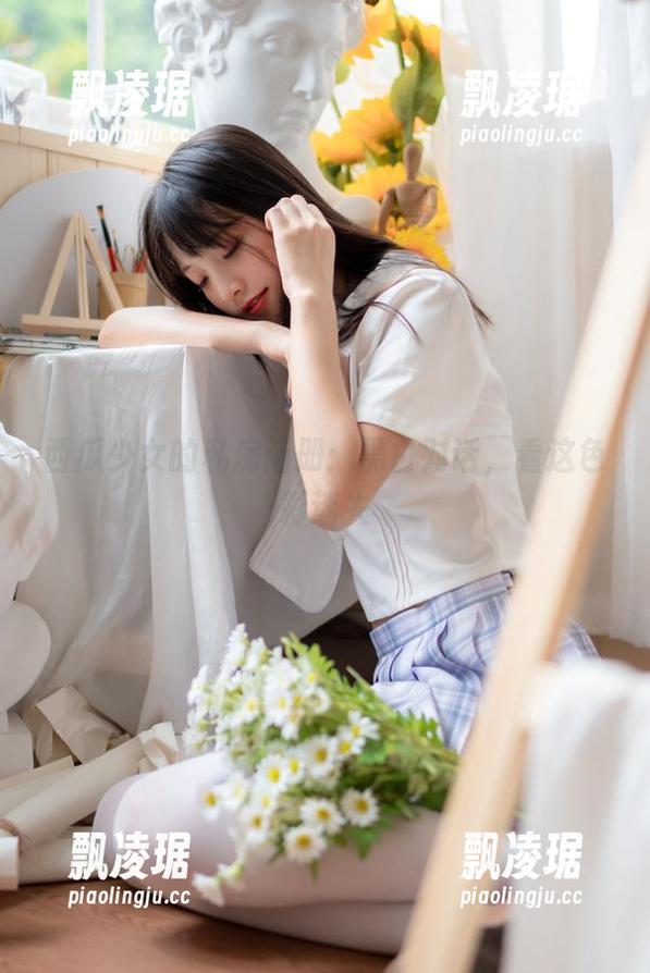 西瓜少女的私房画册：黑白对话，看这色彩迷失