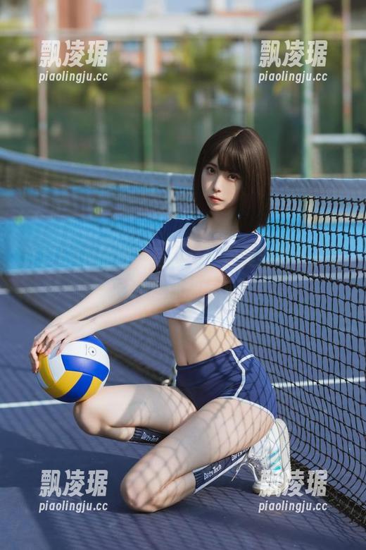 许岚LAN的棉袜写真集，完美到不敢下载？还是你想试试？