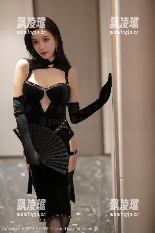 语画界-王馨瑶yanni 语画界 - 哪个角度最迷人?原图中的王馨瑶yanni黑丝美腿分享