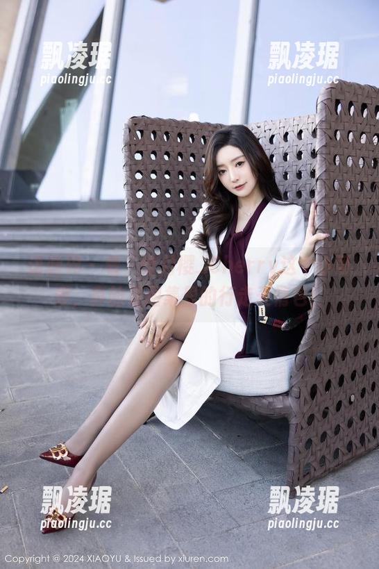语画界 - 看，绯月樱_Cherry这个小可爱，真的是图集里的行走表情包！