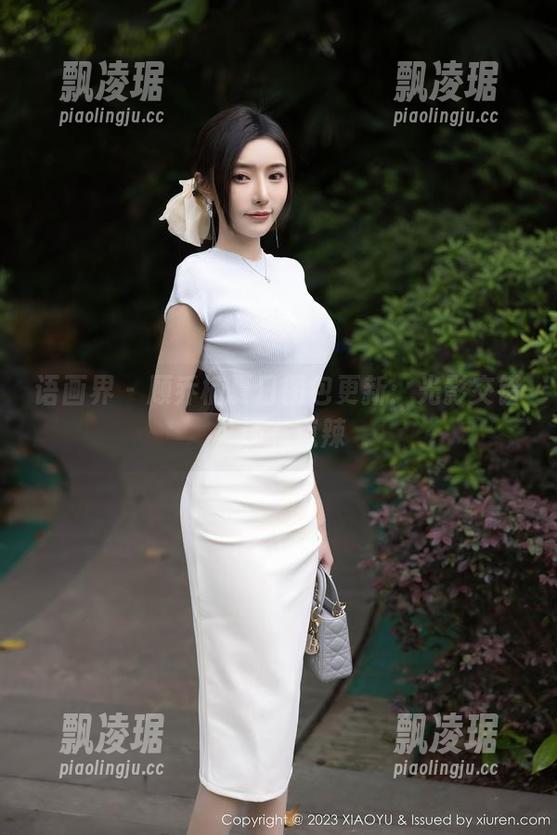 语画界-顾乔楠 语画界 - 顾乔楠夏日图包更新:光影交错,还有点辣