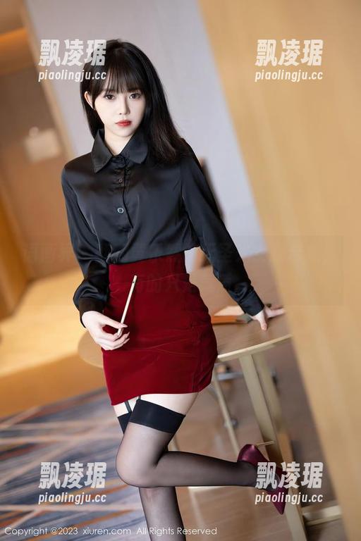 语画界 - 翻翻黄乐然的无圣光女孩合集，有的只是气质