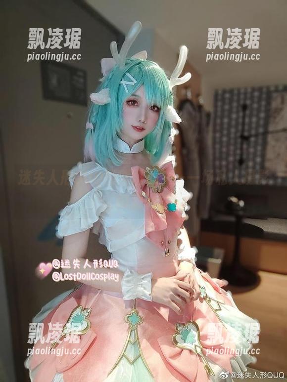 迷失人形QUQ的紫雨心——一场私人摄影的荒诞梦