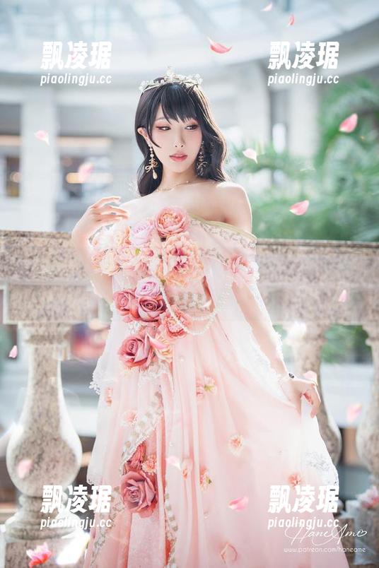 雨波_HaneAme浴室里的美图，真有种“干净”的错觉？