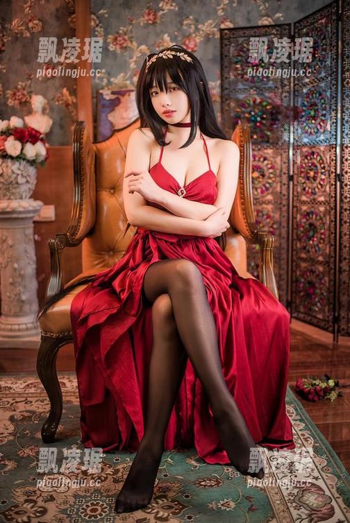 ！高清蕾丝照的冲击力，雯妹不讲道理教我怎么理解照片里的优雅