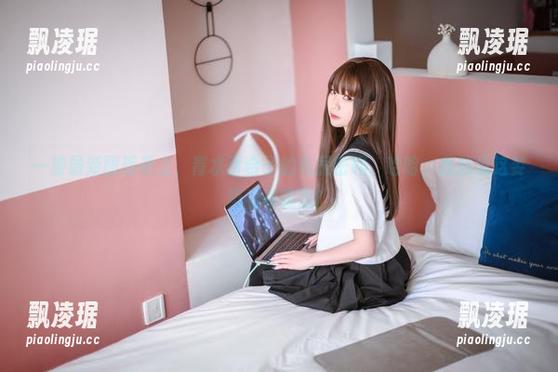 青水百合子 一波最新图册奉上,青水百合子的私房密码,哈哈,我就说这姿势看着眼熟!