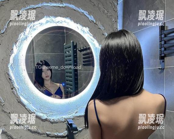 鱼神鱼 微密圈 - 鱼神鱼的空姐全套图集,谁说空中不能有另一番风味?